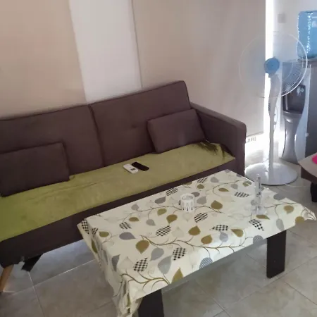 아파트 2 Bedroom With View Of 라르나카