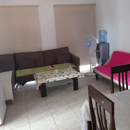 아파트 2 Bedroom With View Of 라르나카